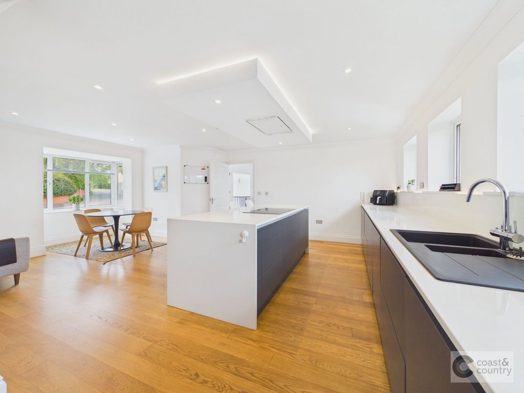 Additional image 12 of 4 bed detached house for salePetroc Drive, Newton Abbot TQ12