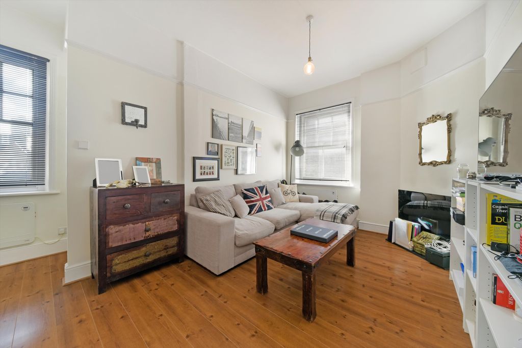 Property photo 3 of 12 Image