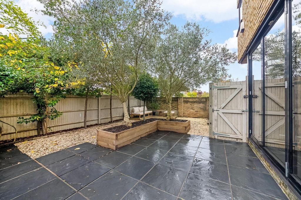 Property photo 2 of 15 Img_1187-1500x1000.Jpg