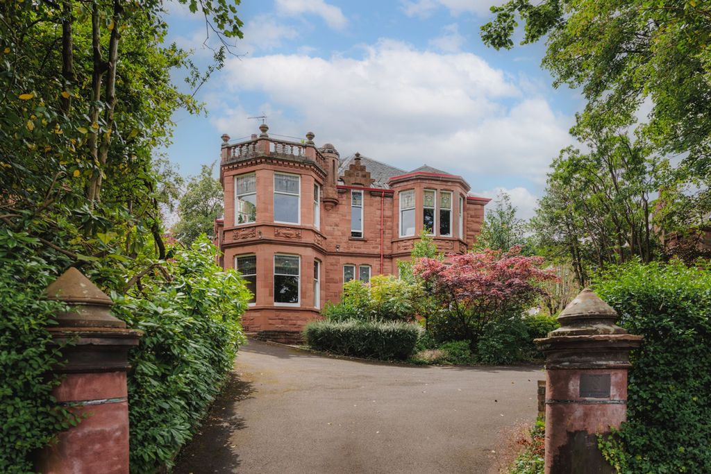 Property photo 1 of 30