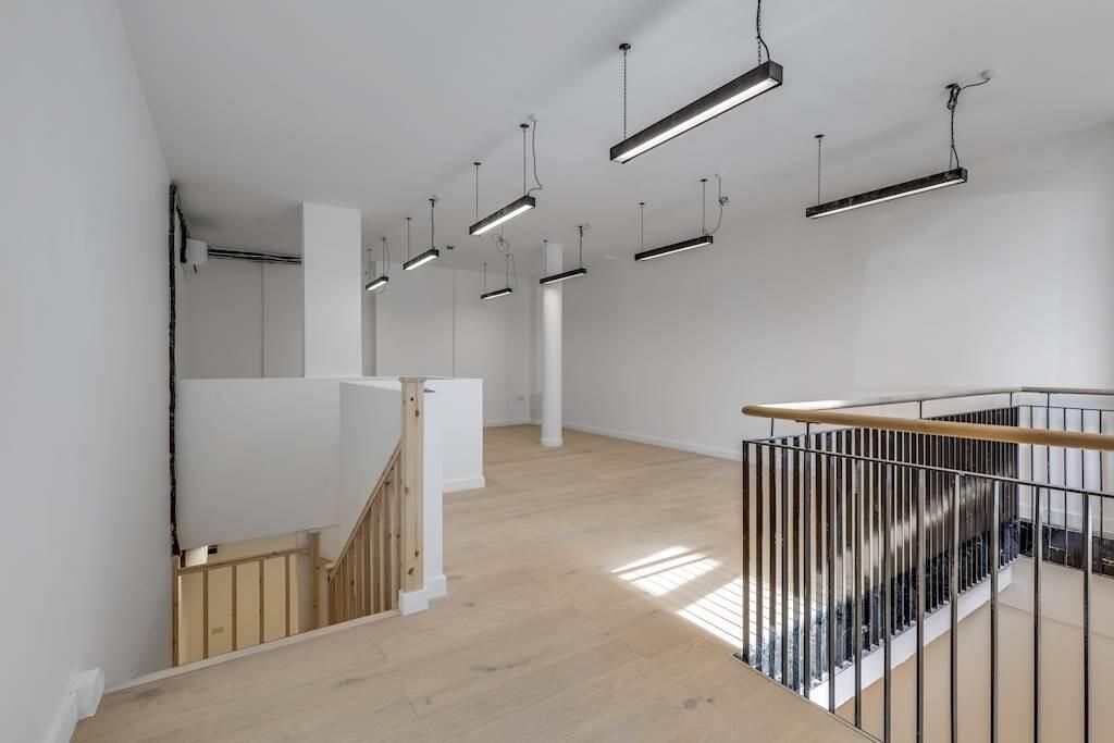 Property photo 3 of 12 01-Eaf60D2A0429-Small.Jpg