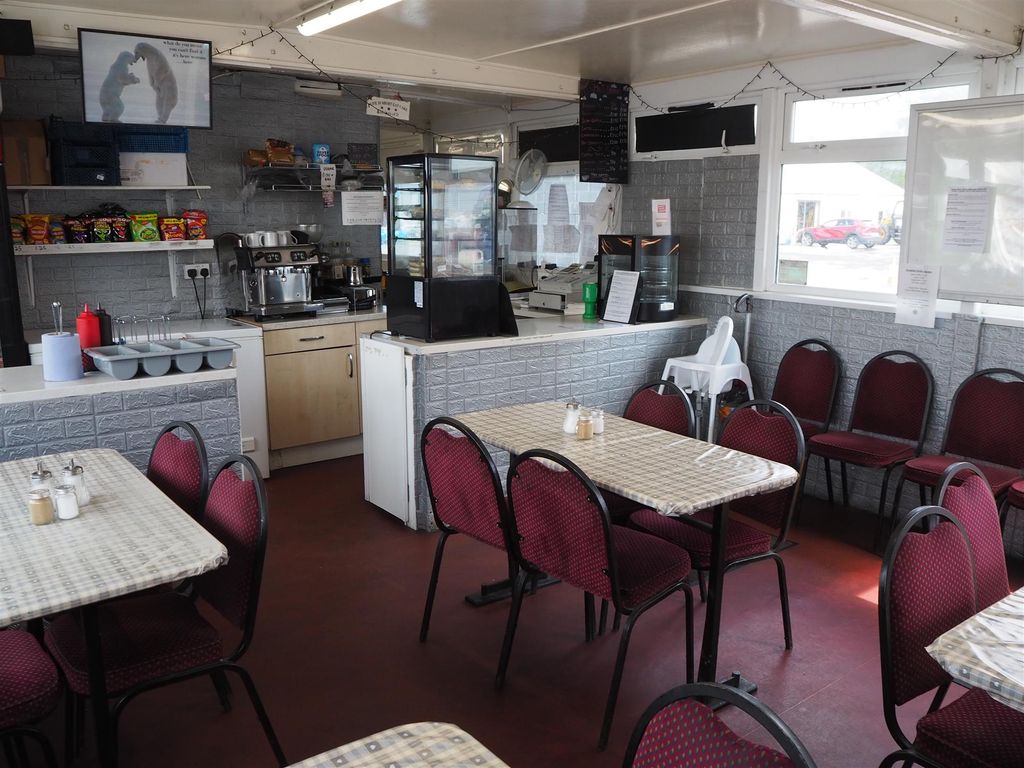 Property photo 1 of 7 Photo 0