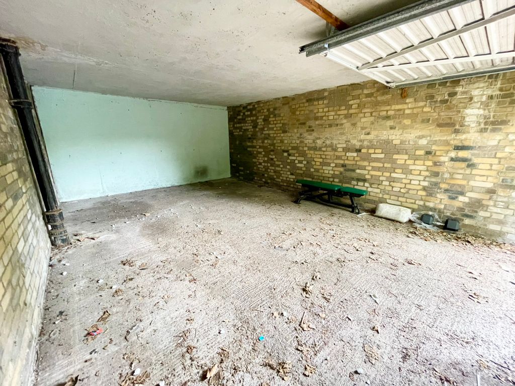 Property photo 3 of 5