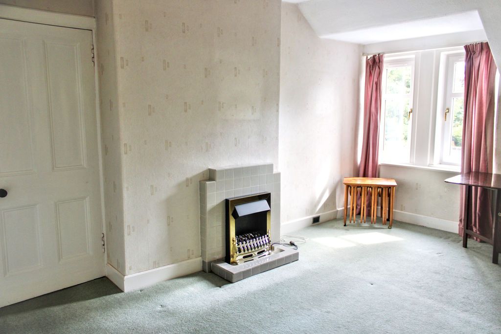 Property photo 3 of 12 Photo 1