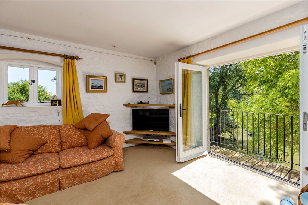 Property photo 3 of 21 Picture No. 23