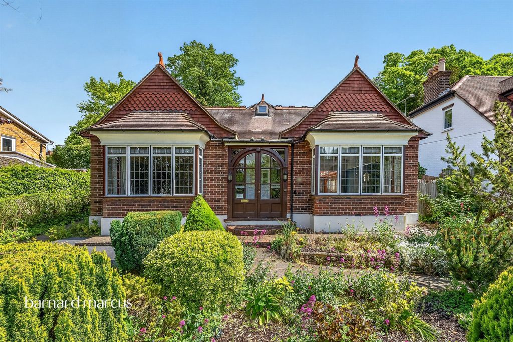 Property photo 1 of 25