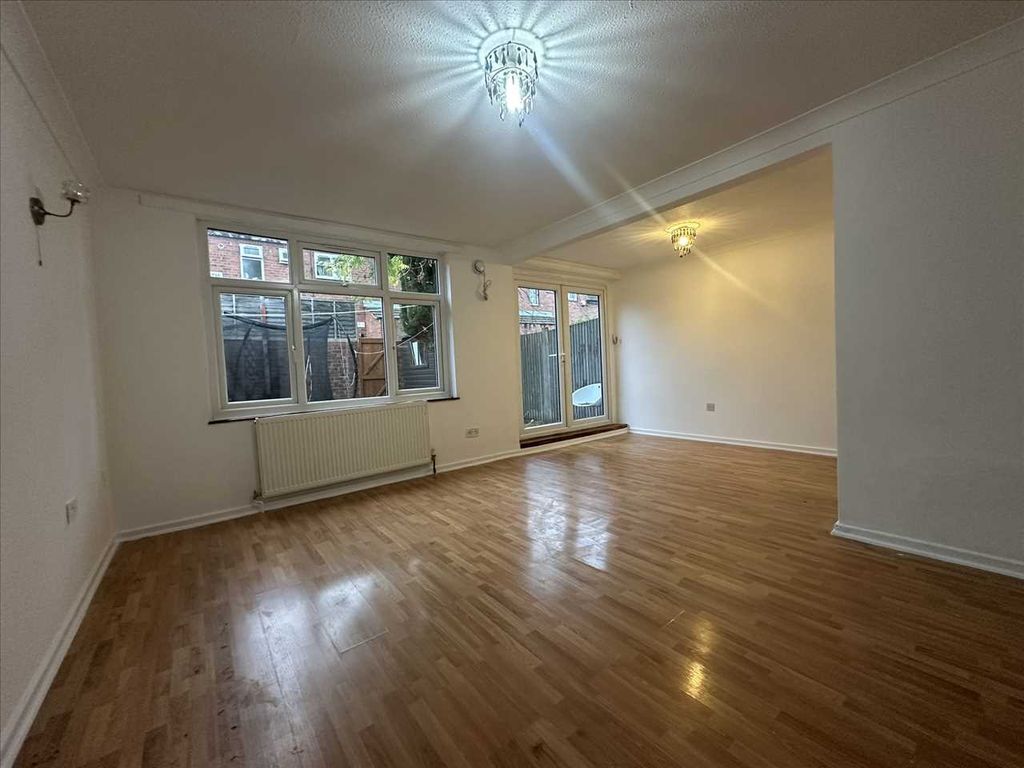 Property photo 1 of 8 Main Picture