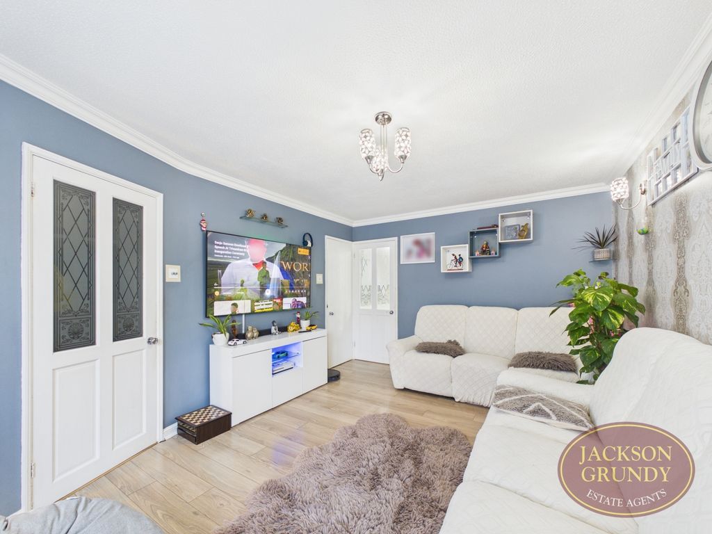 Property photo 3 of 17 Wysall Road