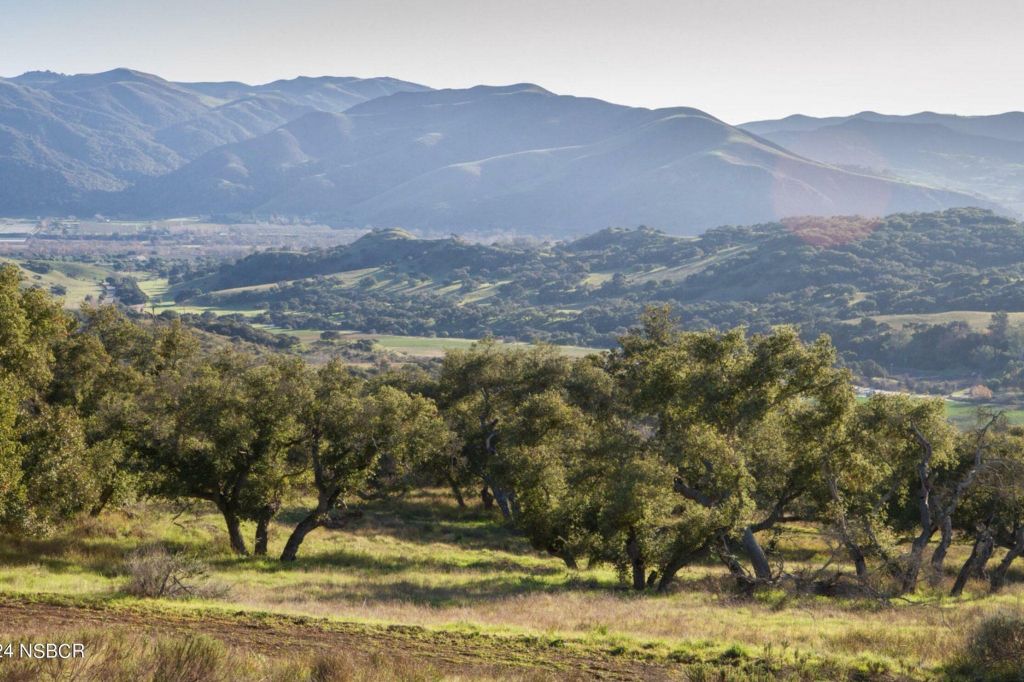 Property photo 3 of 10 <Alttext/>