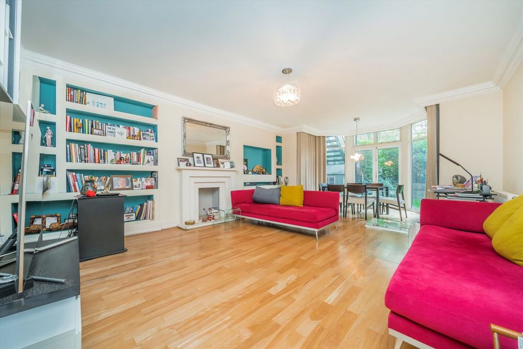 Property photo 2 of 11