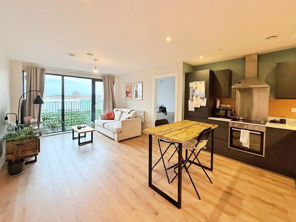 Property photo 1 of 19 Picture No. 08