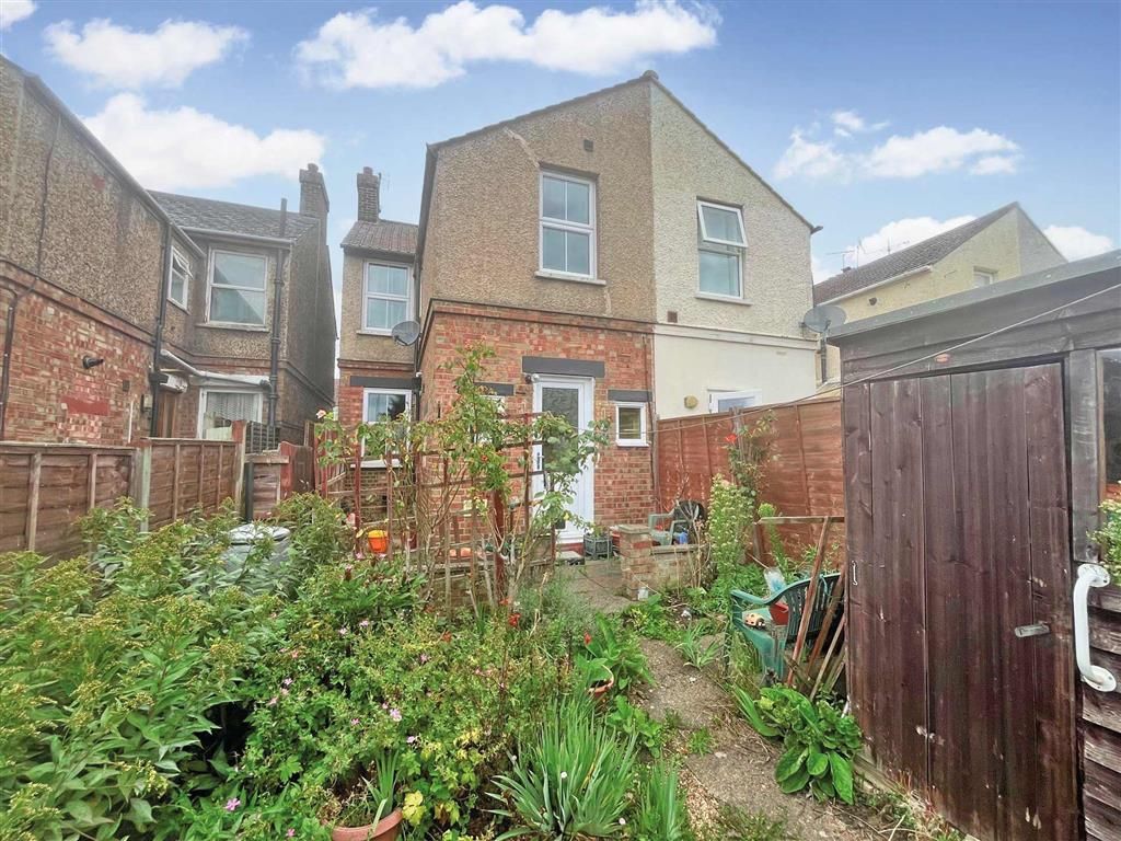Property photo 2 of 10