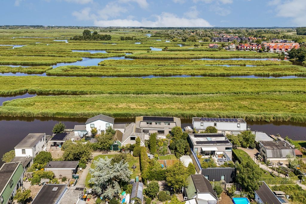 Property photo 3 of 54