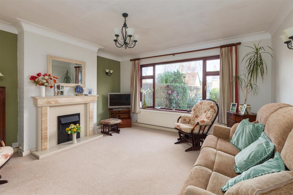 Property photo 2 of 18