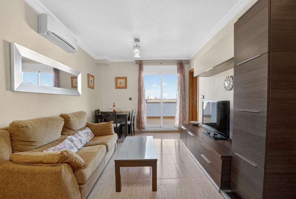 Property photo 2 of 25