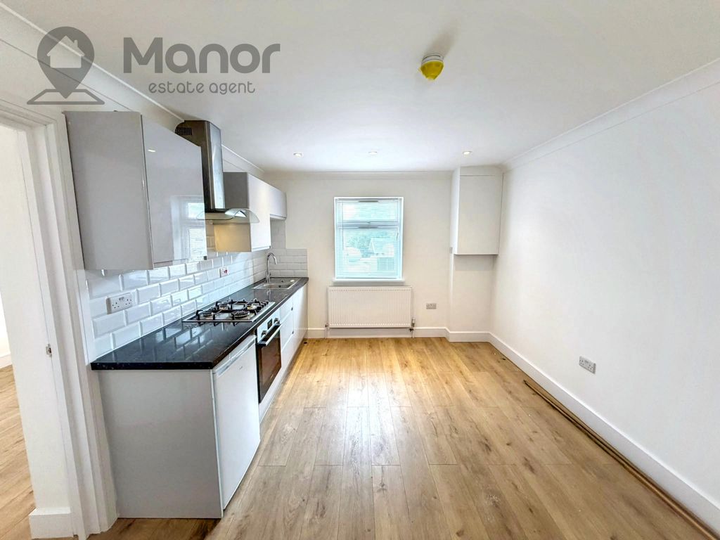 Property photo 1 of 6 Open Plan Kitchen