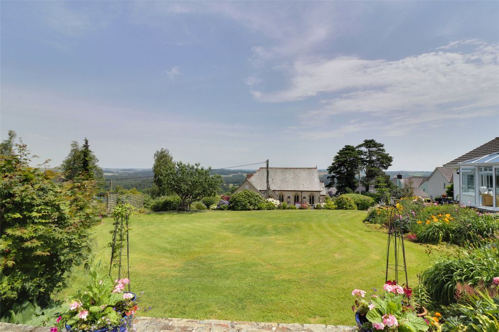 Property photo 3 of 30 3 - Picture No. 46