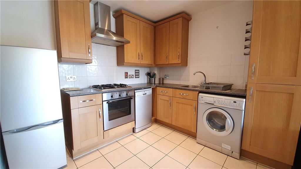Property photo 3 of 7 Picture No. 01