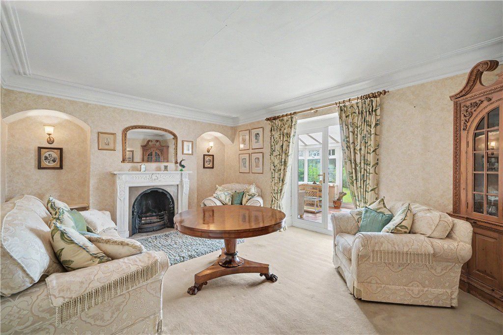 Property photo 3 of 22 Drawing Room