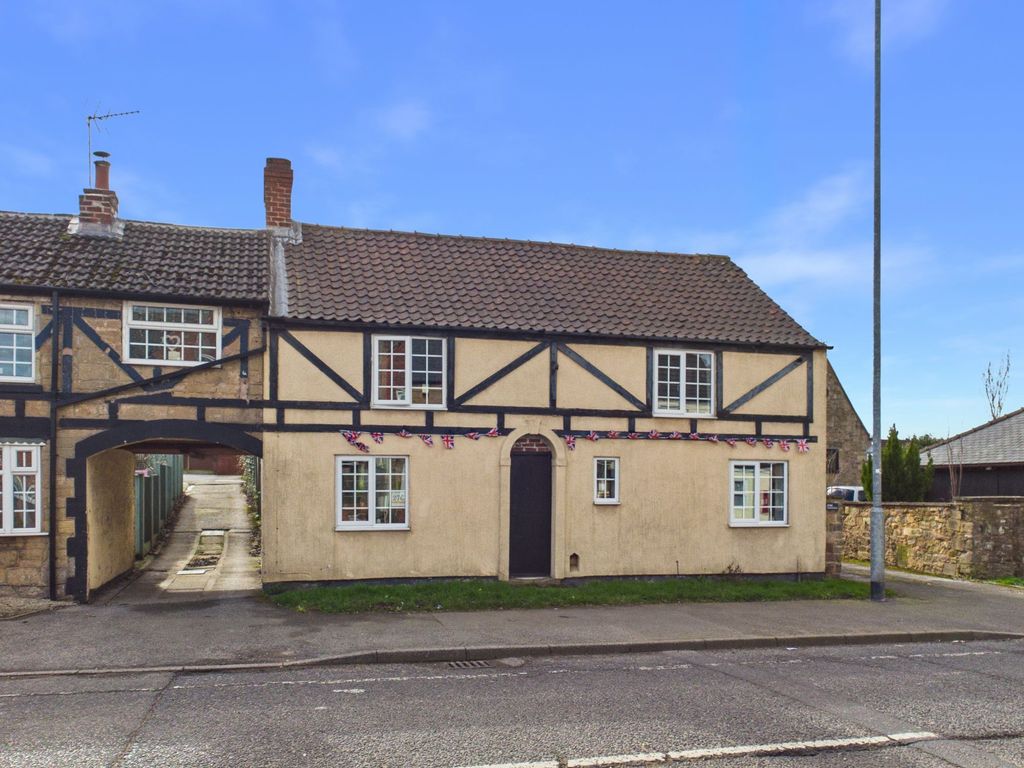 Property photo 1 of 20 Front