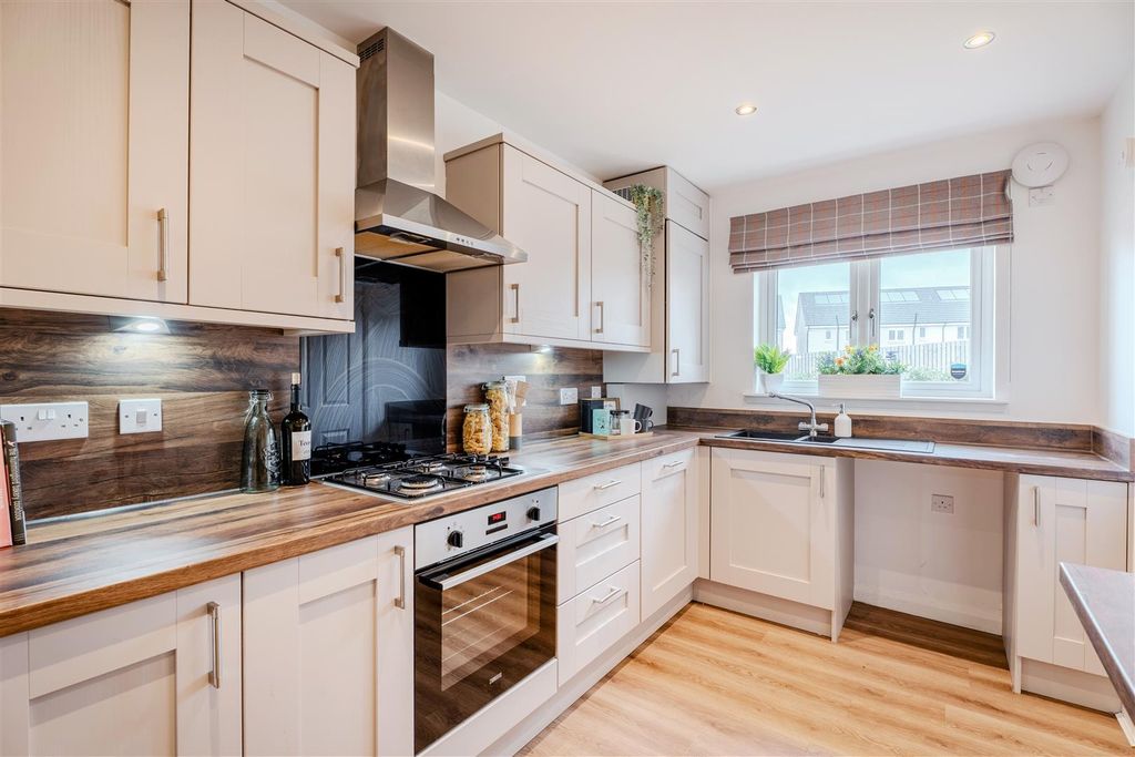 Property photo 2 of 21 5Mossendnew-2.Jpg