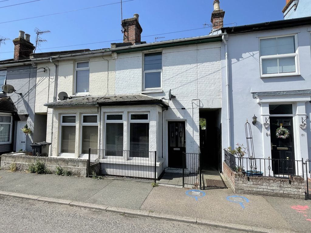 Property photo 1 of 14 Colne Road