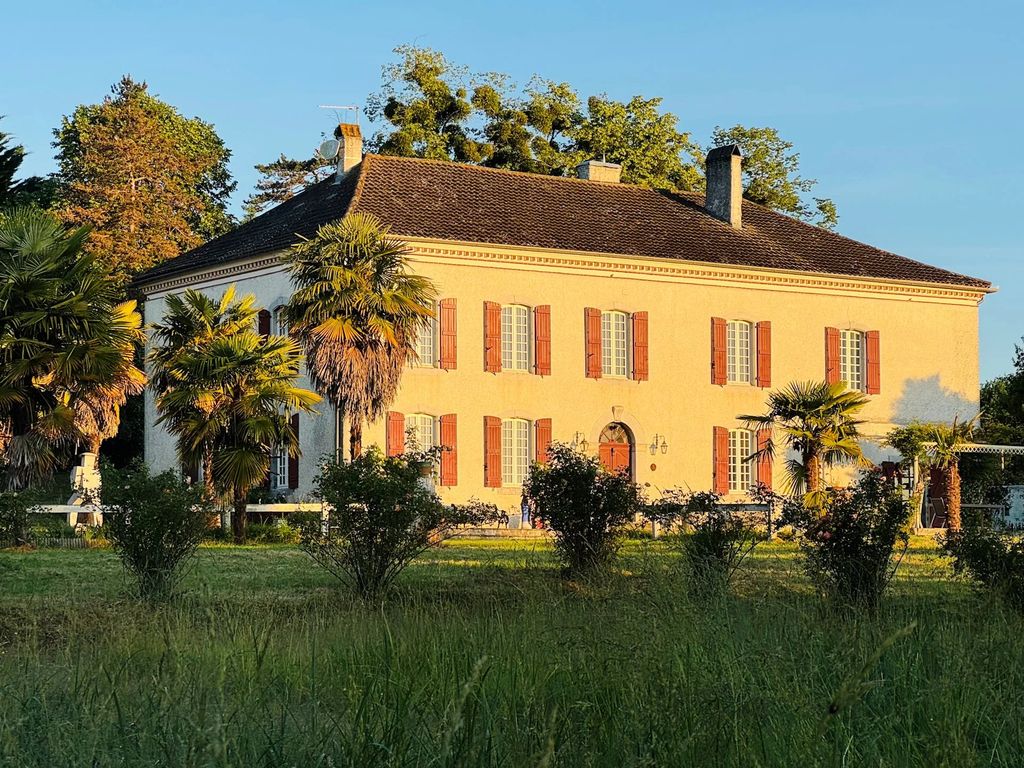 Property photo 1 of 35