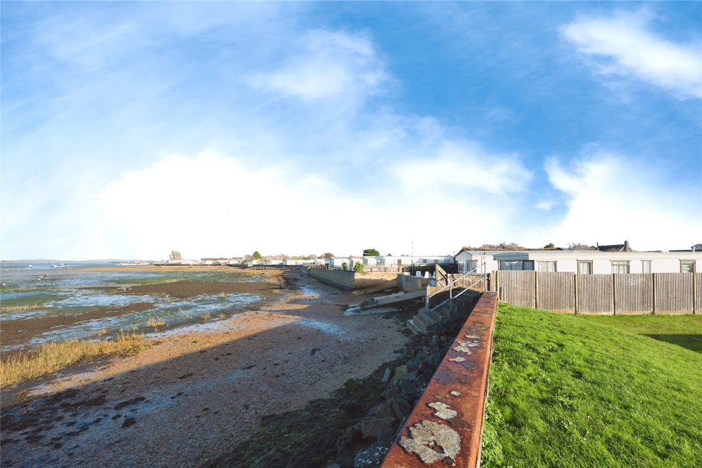 Property photo 3 of 15 Picture No. 02