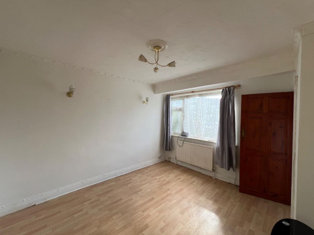 Property photo 3 of 9 Img_9322.Jpeg