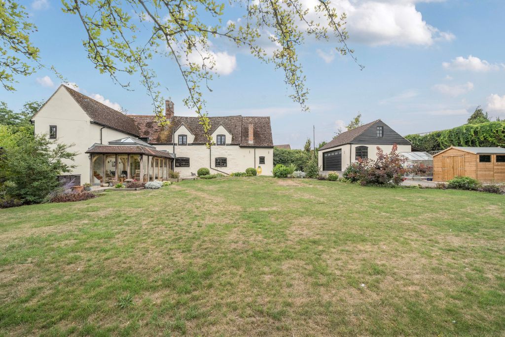 Property photo 1 of 26 1320954468A37Ff945F04
