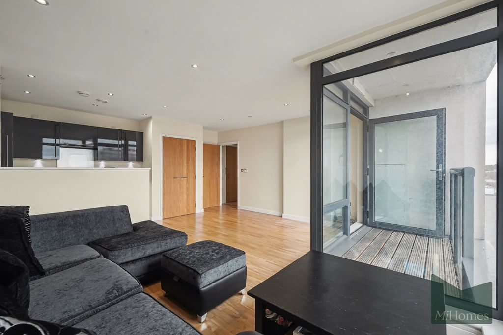 Property photo 3 of 12