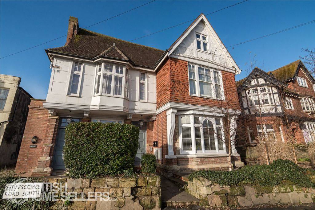 Property photo 1 of 12 Picture No. 04