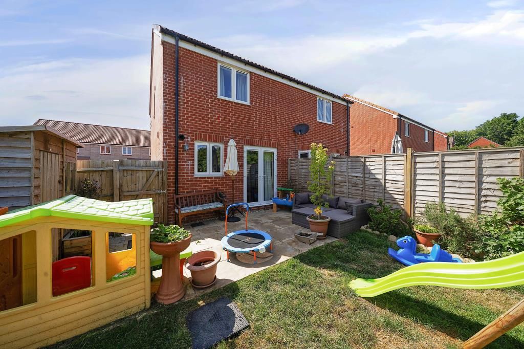 Property photo 3 of 22 Garden View