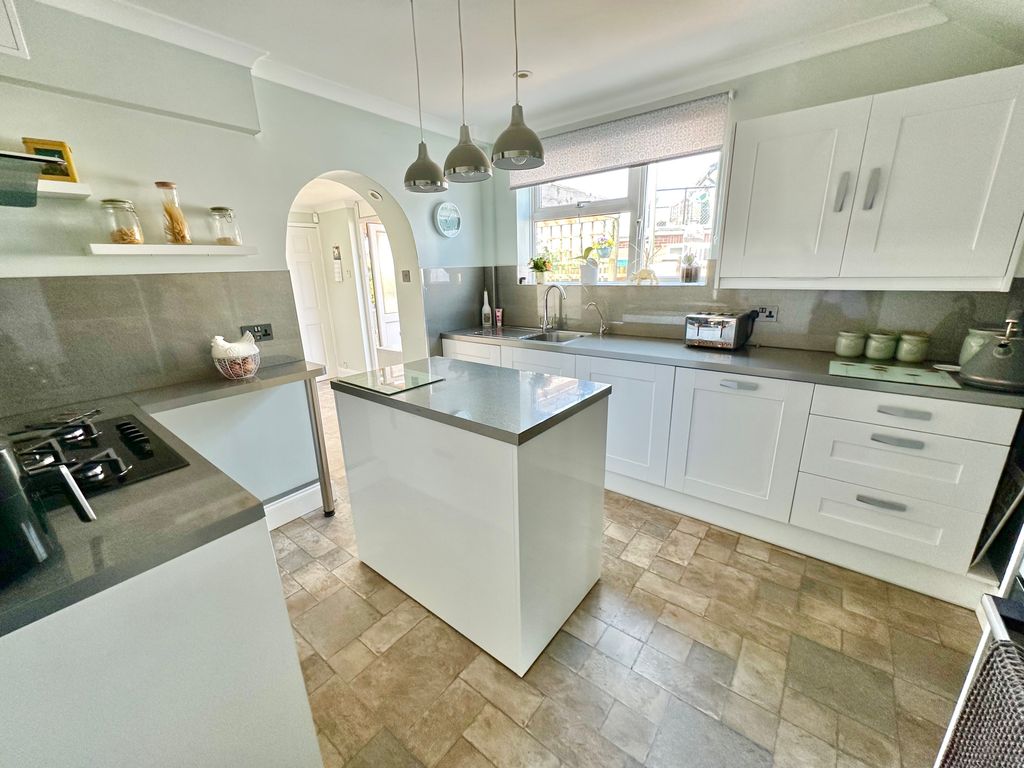 Property photo 3 of 19 Img_1682
