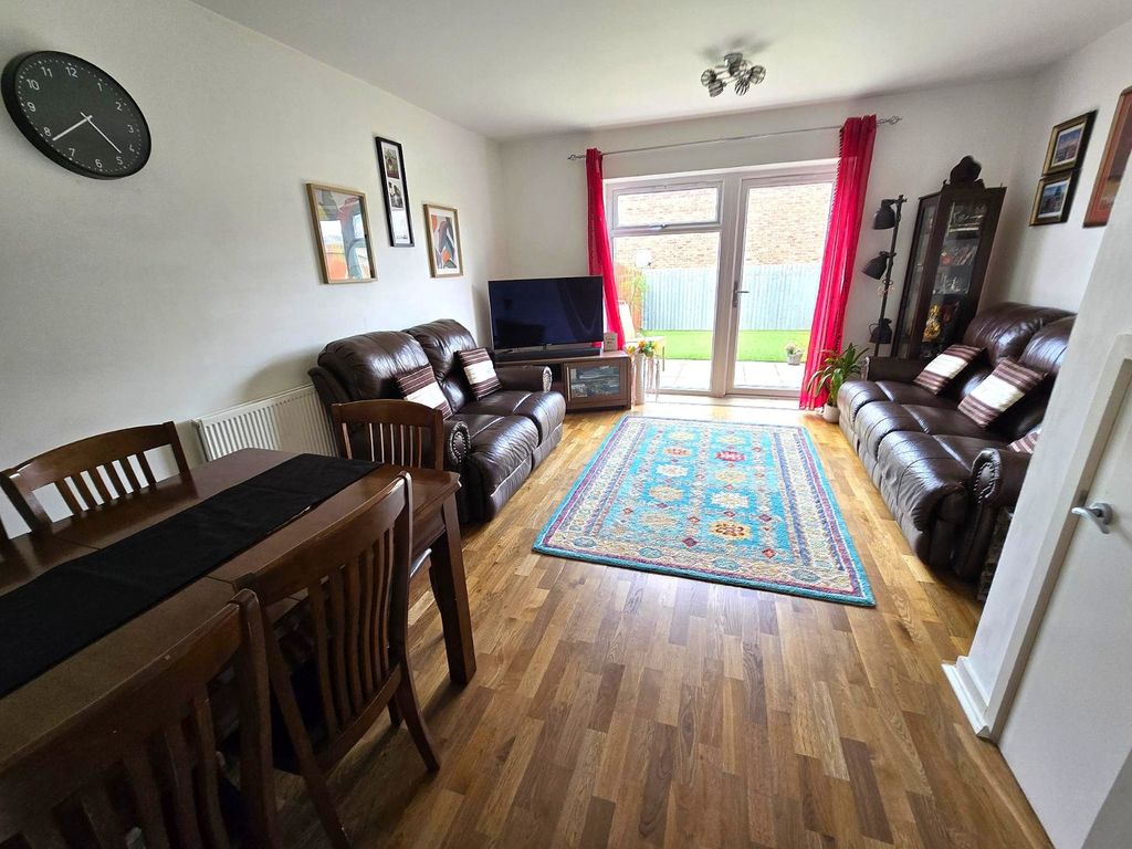 Property photo 3 of 14 Picture No. 23