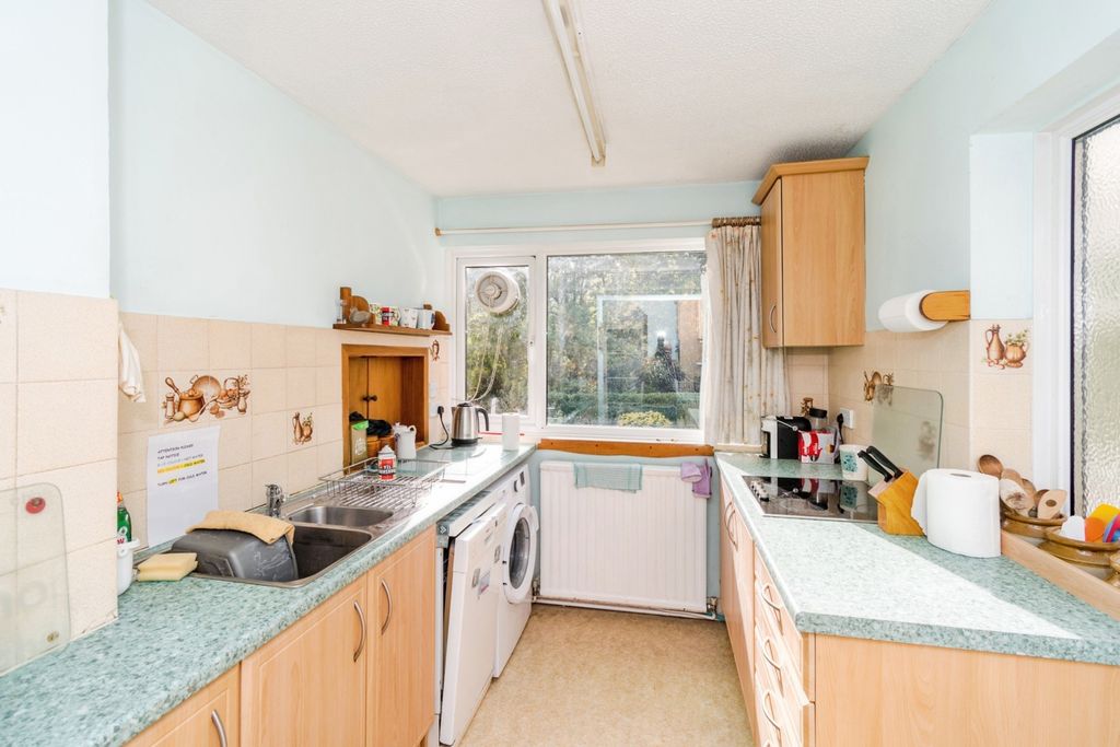 Property photo 2 of 17 Photo