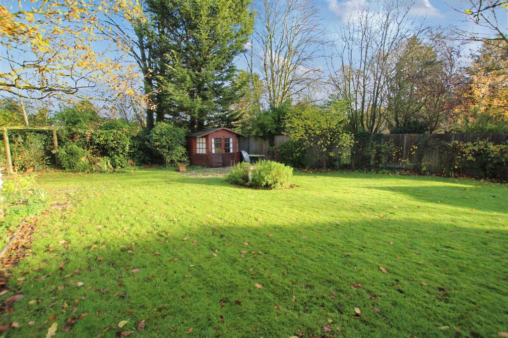 Property photo 3 of 28