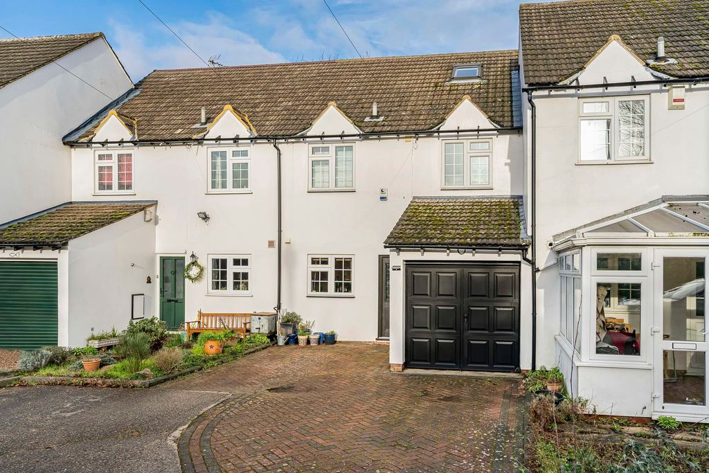 Property photo 1 of 27 Front Aspect