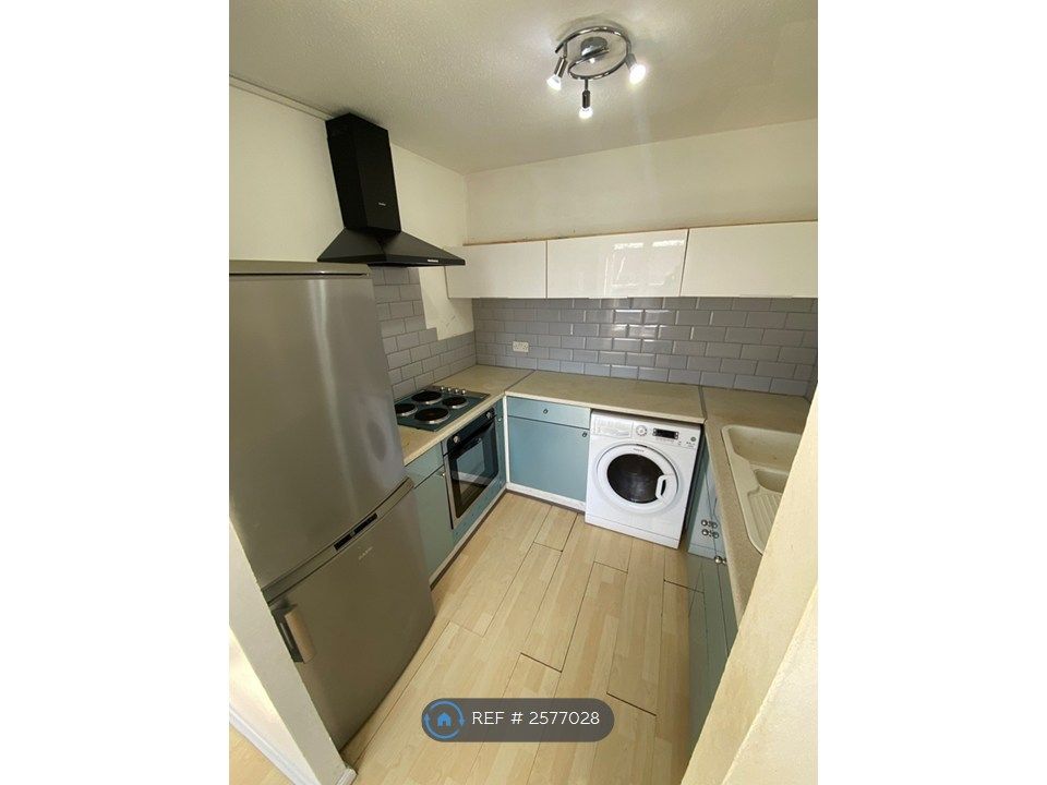 Property photo 3 of 8