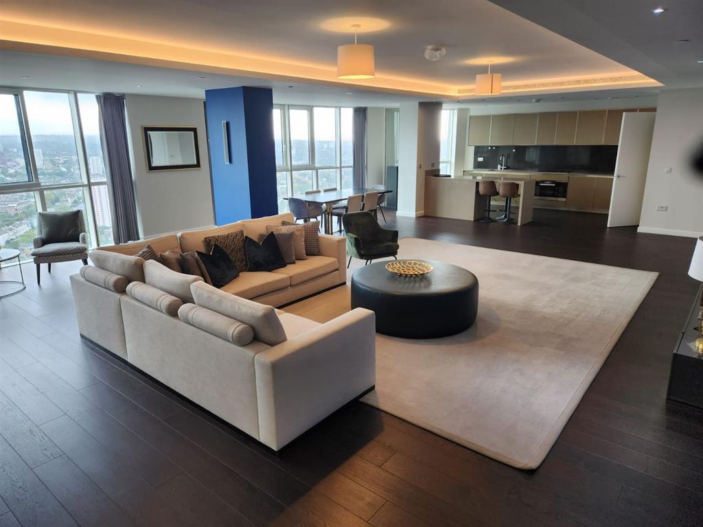 Property photo 1 of 21 Whatsapp Image 2023-10-19 At 16.39.33_32c3Bf19.Jpg