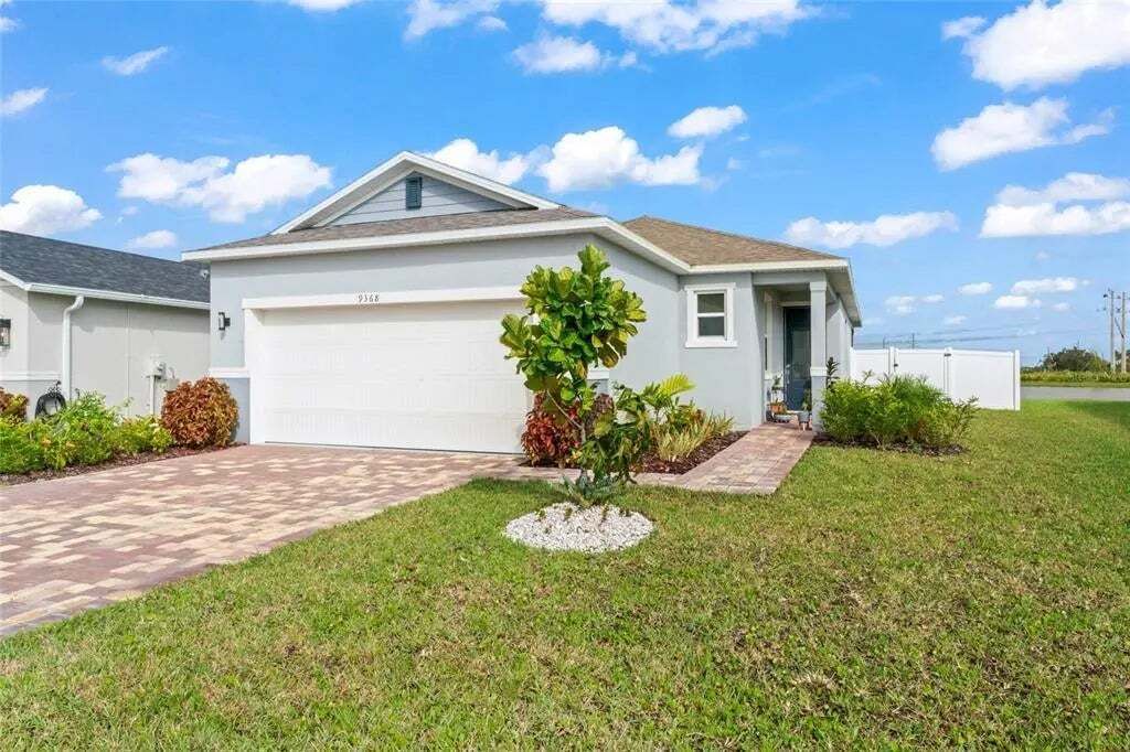 Property photo 1 of 20