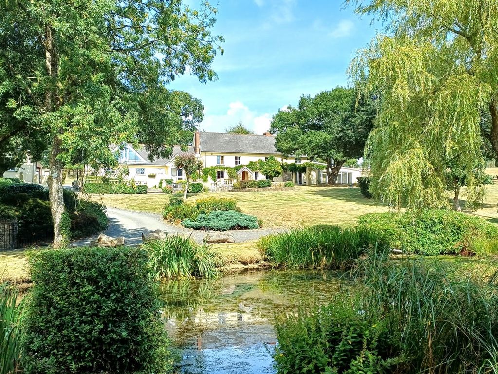 Property photo 1 of 66