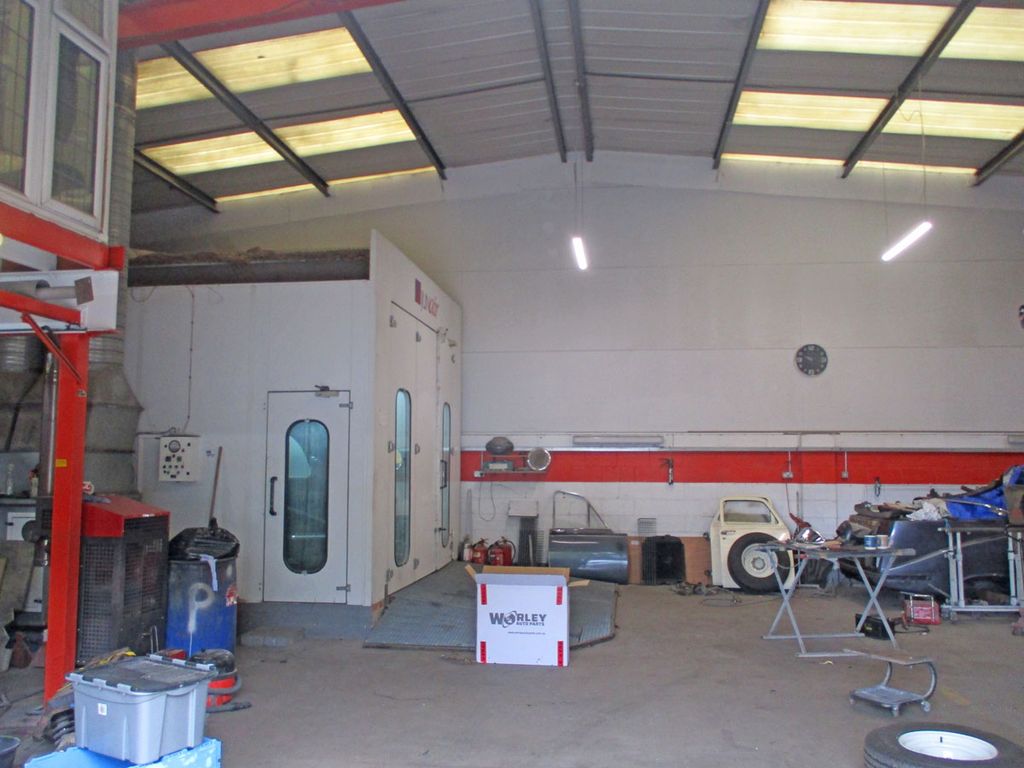 Property photo 3 of 6 Unit 3 Ninfield Garage, Ninfield
