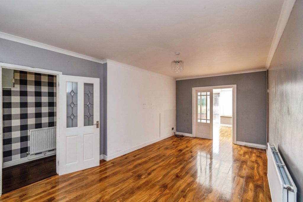 Property photo 2 of 19 Pbox-Img.Jpg