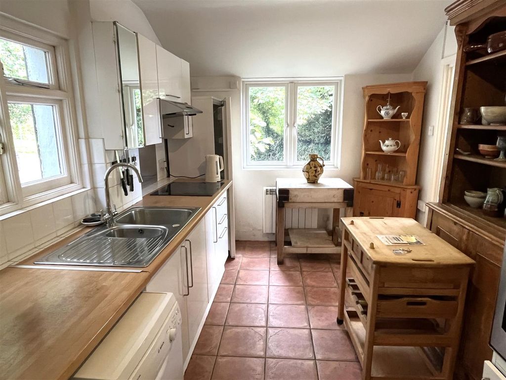 Property photo 3 of 13 Kitchen.Jpg