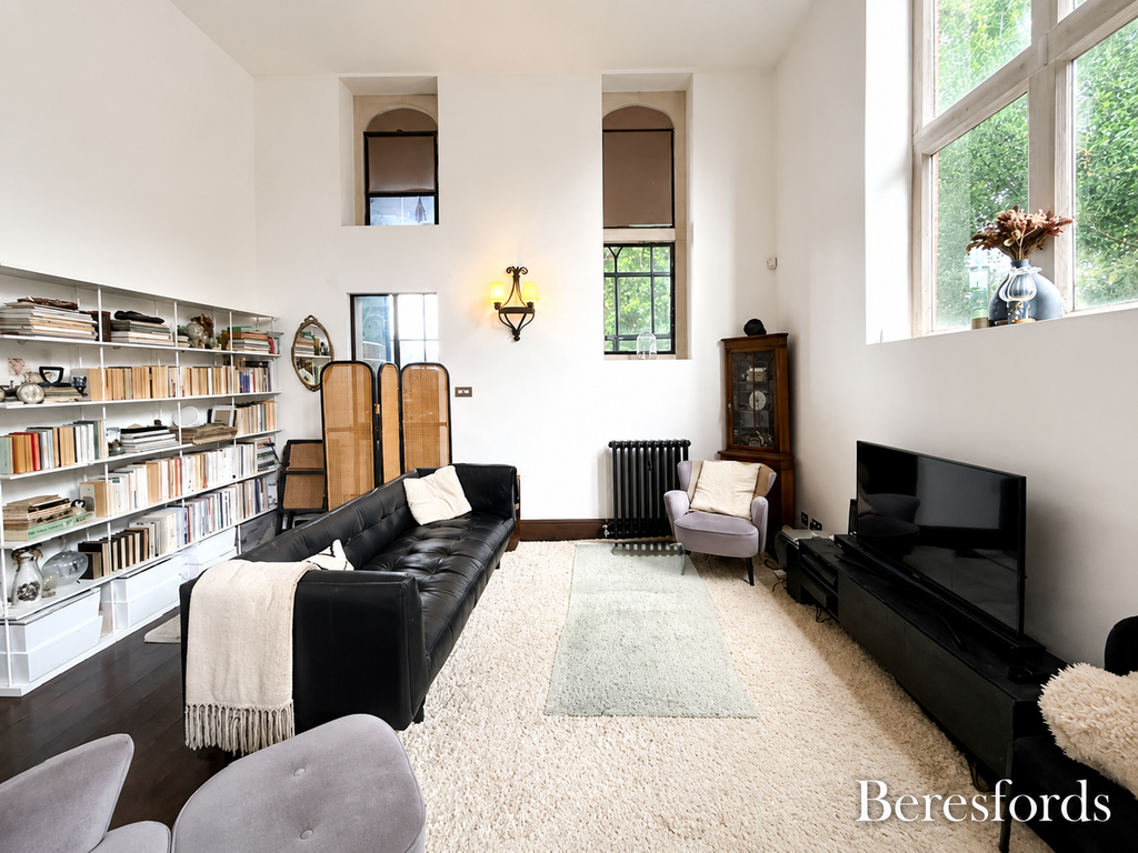 Property photo 3 of 14 Living Area
