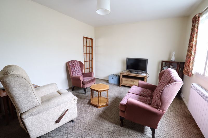 Property photo 2 of 14 Lounge