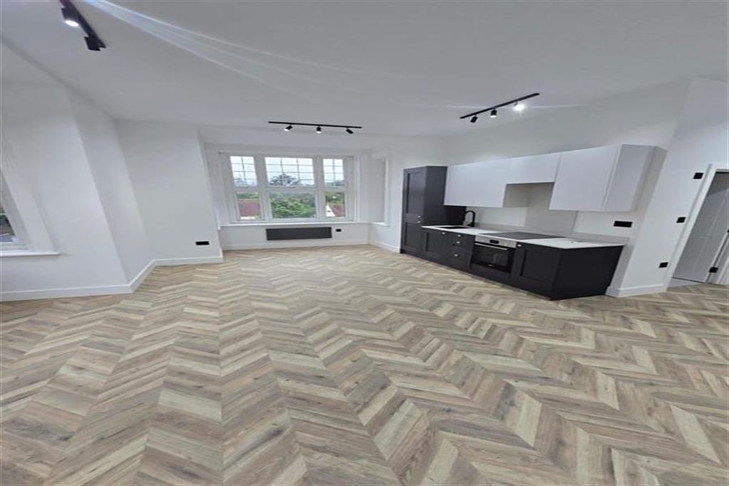 Property photo 1 of 7 (Main)