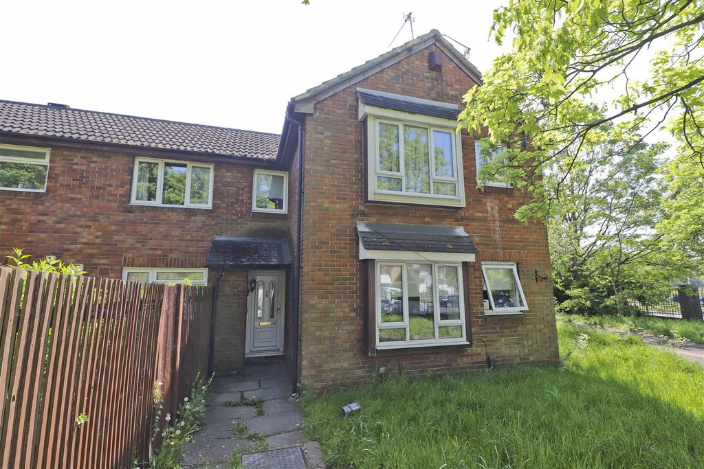 Property photo 1 of 11 Front