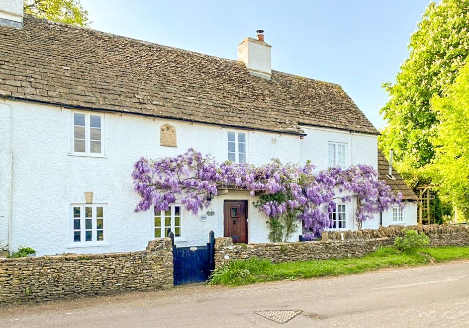 Property photo 1 of 27